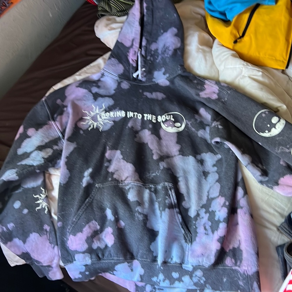 Urban outfitters tie-dye purple and gray hoodie size medium